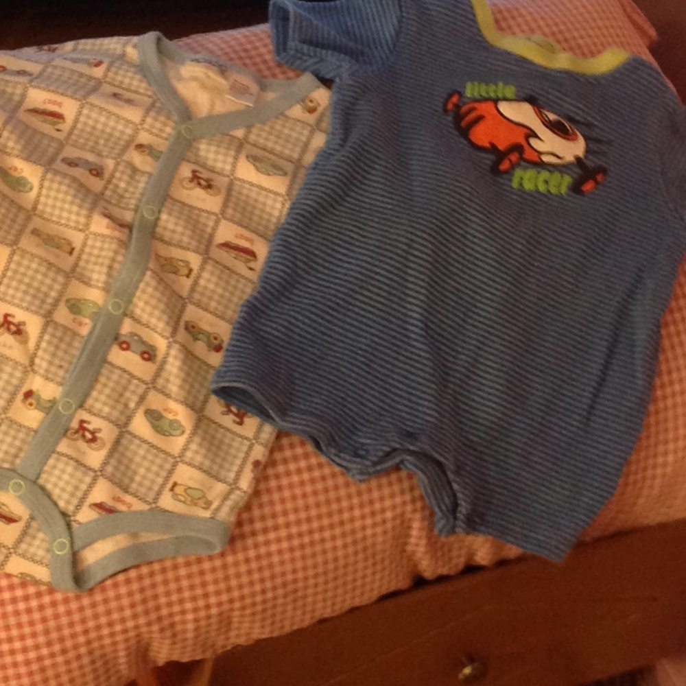 HONORS BABY, & BABY CONNECTION, 6-9mo baby boy bundle of 2 onesie rompers